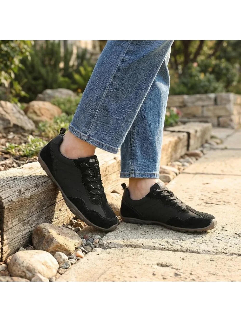 Women's Black Retro Fashion Lightweight Comfortable Walking Tennis Sneaker Shoes_3